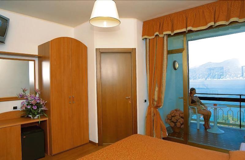 Residence Castelli Brenzone sul Garda Exterior foto