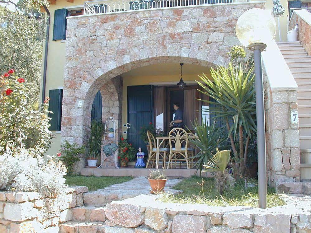 Residence Castelli Brenzone sul Garda Exterior foto