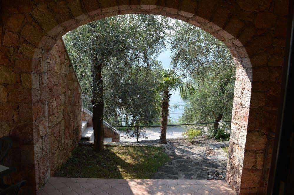 Residence Castelli Brenzone sul Garda Exterior foto